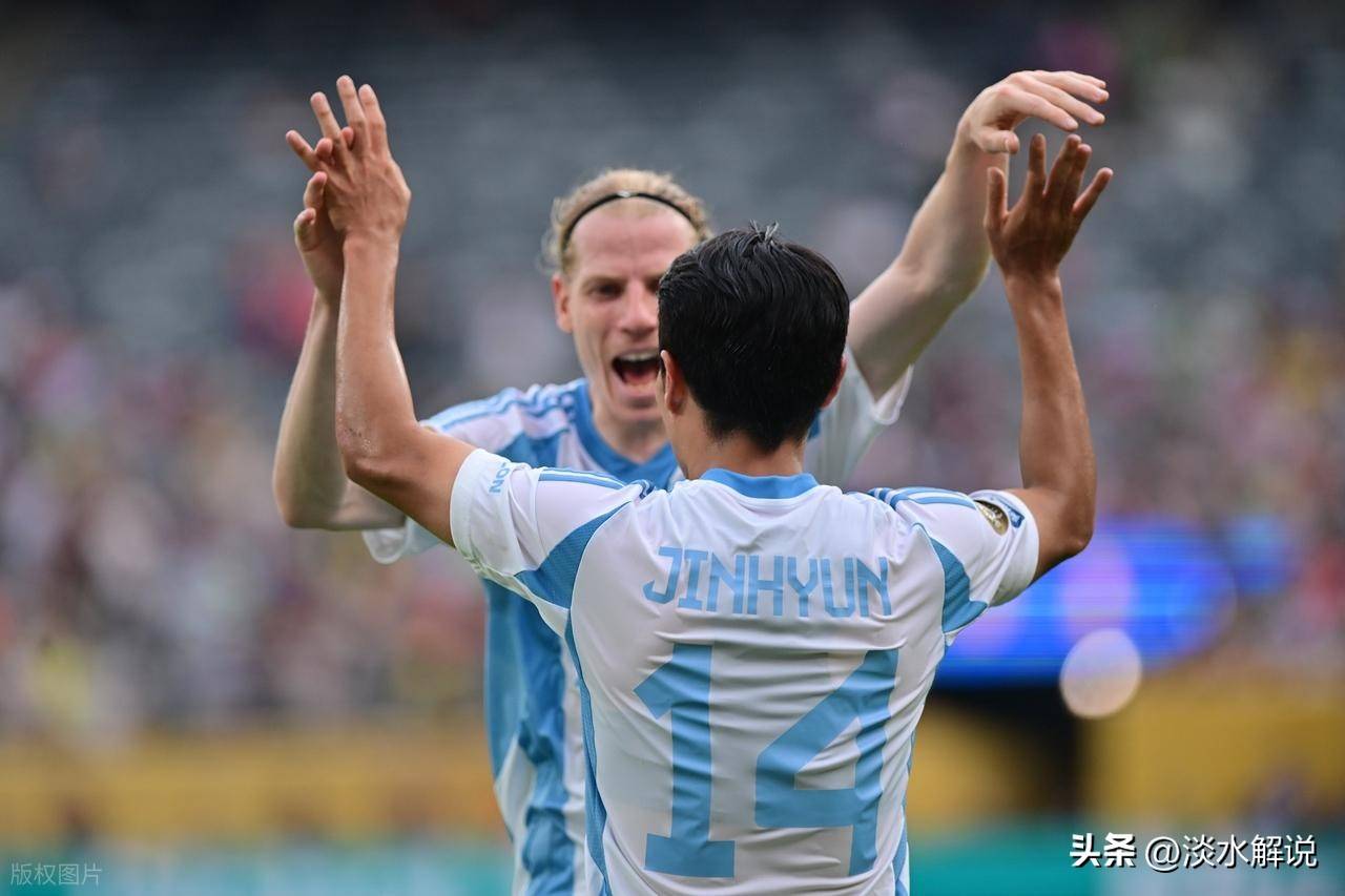 包含赛后突围战来临，波尔图围绕亚冠迎来里程碑，气氛紧张，心理建设被强调的词条