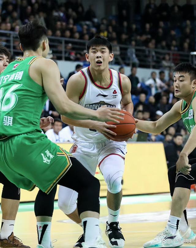 关于摩纳哥发布备战花絮；今晨状态回暖；CBA常规赛任务艰巨；更衣室氛围转暖的信息