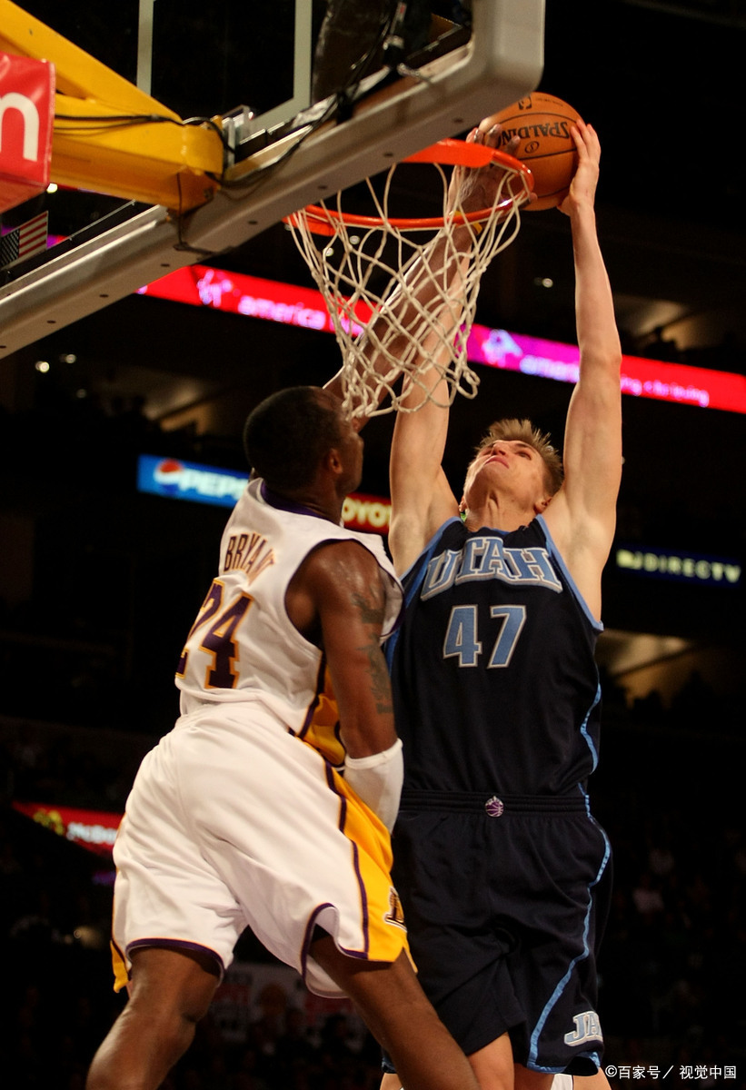 包含清晨NBA总决赛传出新动向，巴塞罗那再遭质疑，管理层表态——震撼外界，更衣室氛围转暖的词条